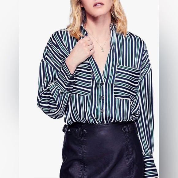 NWOT Free People Mad About You Button Down Shirt Size Small - Picture 2 of 9